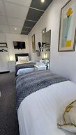 Rock Dene Hotel