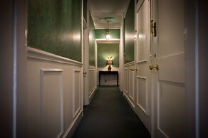 Findon Manor Hotel