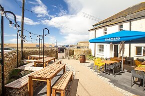 The West Bay Hotel