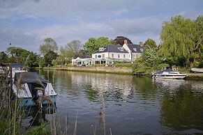 Waveney House Hotel