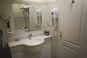 Waveney House Hotel