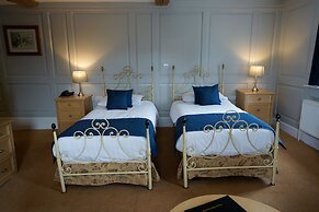Waveney House Hotel