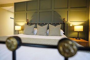 Waveney House Hotel