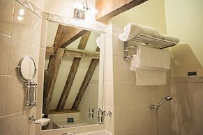 Waveney House Hotel