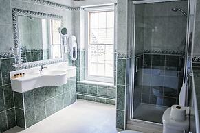 Waveney House Hotel