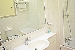 Waveney House Hotel