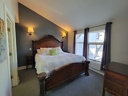 The Georgetown Inn