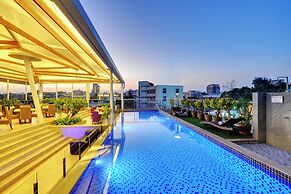 Iris Hotel
