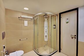 Iris Hotel