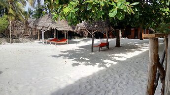 Twisted Palms Lodge & Restaurant