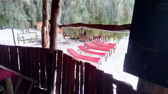 Twisted Palms Lodge & Restaurant