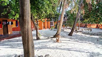 Twisted Palms Lodge & Restaurant