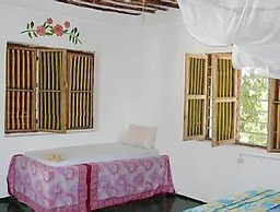 Twisted Palms Lodge & Restaurant