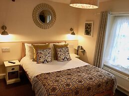 The Mousetrap Inn