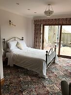 Orchard Manor - Guest house