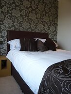 Queenswood Hotel