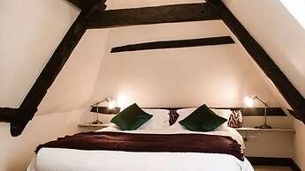 The Greyhound Inn