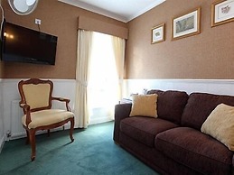 Diadem Hotel