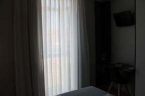 Hotel Barajas Plaza Madrid