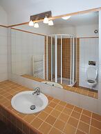 Dolce Villa Hotel