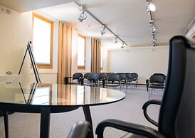 PHI Hotel Astoria