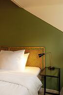 FLOATS by H2OTEL