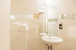 FLOATS by H2OTEL