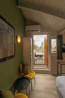 FLOATS by H2OTEL
