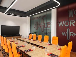 ibis Mall Avenue Dubai
