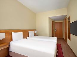ibis Mall Avenue Dubai