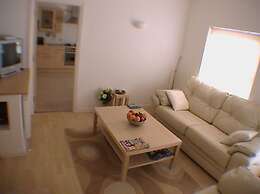 Earle House Serviced Apartments