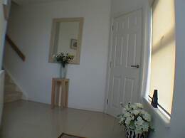 Earle House Serviced Apartments