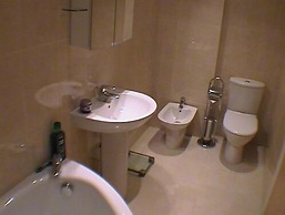 Earle House Serviced Apartments
