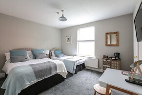 Baytree Lodge