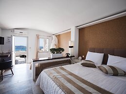 Galaxy Suites & Villas