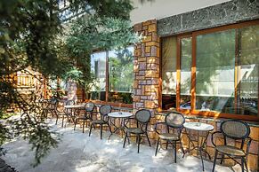 Pefka Hotel