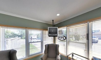 Super 7 Motel