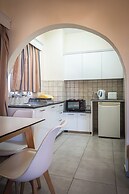 Kefalos - Damon Hotel Apartments