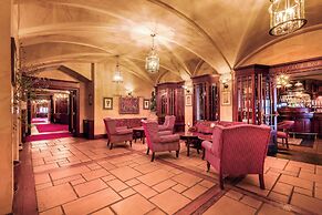 Newgrange Hotel