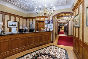 Newgrange Hotel