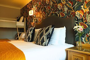Newgrange Hotel