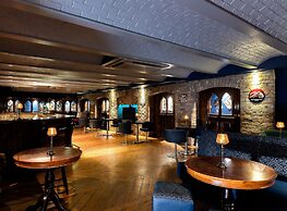Newgrange Hotel