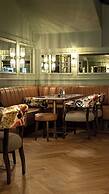 Newgrange Hotel