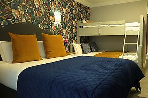 Newgrange Hotel