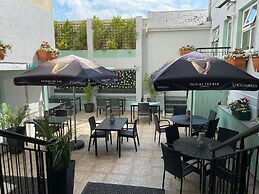 Newgrange Hotel