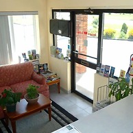 Caravan Inn Motel