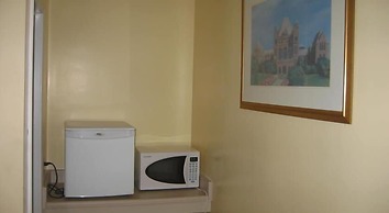 Caravan Inn Motel