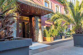 Hotel Urania