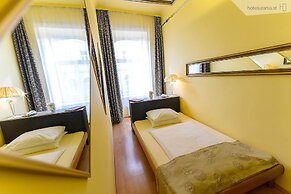Hotel Urania