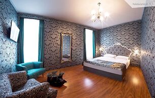 Hotel Urania